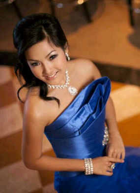 Astrid Ellena Bukan Anak Pertama yang Tak Dianggap Ayahnya