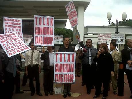 Isu Satu Suara Dihargai Rp 5 Miliar, Advokat Demo MA