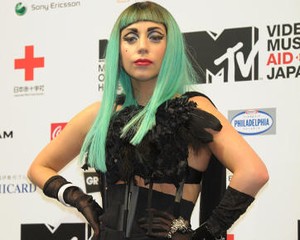 Lady Gaga Tersangkut Kasus Tuntutan Rp 13 Miliar