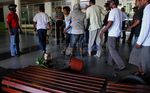 Warga Blokir Bandara Pattimura