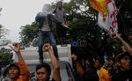 Mahasiswa Sandera Mobil Box
