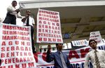 Demo Dugaan Suap Pemilihan Ketua MA