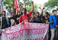 Demonstran yang tengah meneriaki aspirasinya. Fikri Hidayat/detikcom.