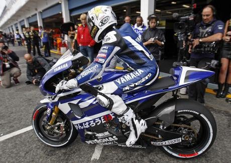 Resmi Dapat Sponsor Baru, Yamaha Jadi Oranye?