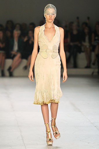 Alexander McQueen, Spring/Summer 2012. Paris Fashion Week 2012. [Foto: Pascal Le Segretain/Getty Images]