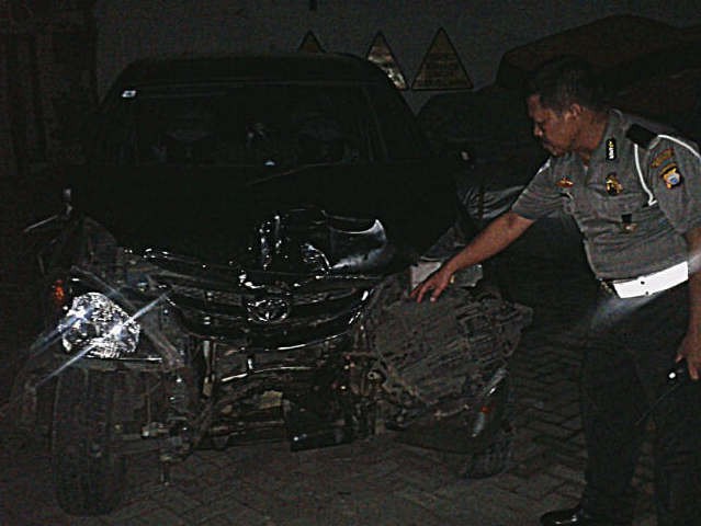 Avanza Tabrak 5 Warga di Makassar