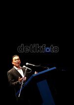 Anwar Ibrahim Bicara Korupsi di Malaysia