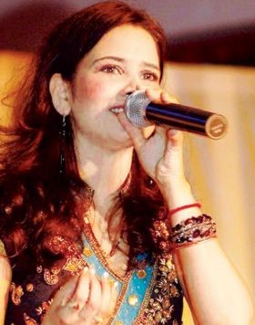 Tabrakan, Penyanyi India Deepali Joshi Shah Tewas