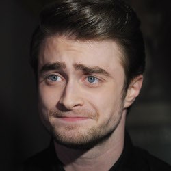 Daniel Radcliffe Tak Segan Bugil di Depan Kamera