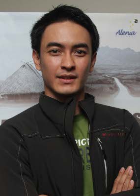 Laporkan Aldi, Zumi Zola Dinilai Buka Aib Sendiri