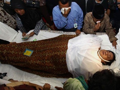 Jenazah Ade Namnung Tiba di Rumah Duka