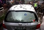 Pohon Tumbang Timpa Honda Jazz