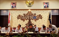 Ia memaparkan, sejak kepemimpinannya, persoalan kelebihan beban Lapas di DKI Jakarta sudah berkurang dari 118 persen menjadi 83 persen. Banyak narapidana dipindah ke lapas luar Jakarta.