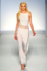 Alberta Ferretti, Spring/Summer 2012. Milan Fashion Week 2012. [dok. Alberta Ferretti]
