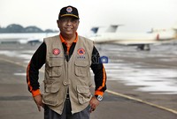 Secara akademis, Syamsul sempat meraih gelar doktor (S3) Sosiologi Militer dari Universitas Indonesia (UI) Jakarta.