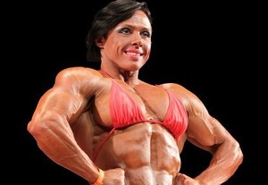 Wanita yang Jadi Juara Otot Besar Karena Kecanduan Binaraga