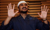 Menurut Abraham Samad, Angelina Sondakh dikenakan Pasal 5 ayat dua, atau pasal 11, atau pasal 12 huruf a uu no 31 tahun 1999 sebagaimana diubah dengan UU No 20 tahun 2001 tentang pemberantasan tindak pidana korupsi. Ramses/detikcom.