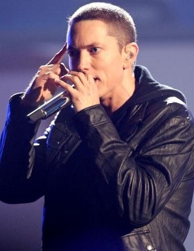 Dituduh Mencuri Ide, Eminem Dituntut Pria Tunawisma Rp 80 M