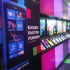 Pertaruhan Nokia Membangun Kerajaan Lumia
