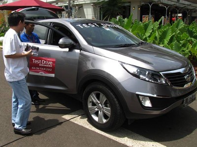 Test Drive Mobil Baru KIA