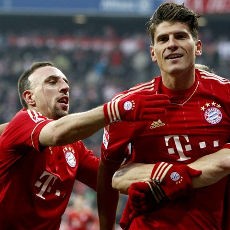 Di Balik Dinginnya Februari, Bayern Bidik Treble