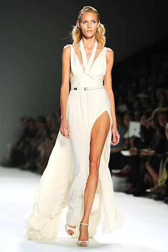 Elie Saab, Spring/Summer 2012. Paris Fashion Week 2012. [Photo by Pascal Le Segretain/Getty Images]