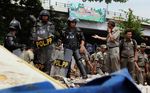 Ratusan Bangunan Liar di Rawamangun Dibongkar