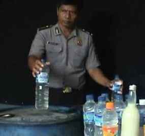 Polisi Amankan Pengepul dan Tiga Drum Arak Jowo