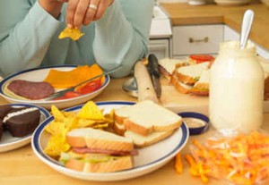 10 Makanan yang Terdengar Sehat, Tetapi Nyatanya Tidak