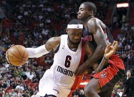 James Pimpin Heat Tundukkan Raptors