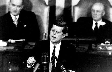  Perempuan Ini Mengaku Keperawanannya Direnggut Kennedy