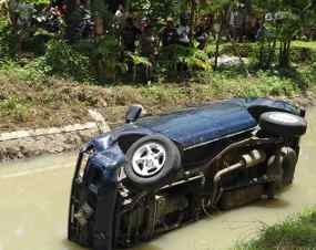 Panther Masuk Parit, Enam Penumpang Luka-luka