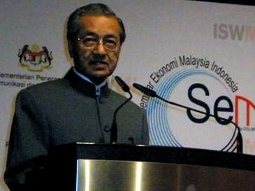 Mahathir Mohamad: Proton Tak Senang Disebut Mobil Murah