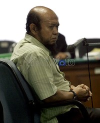 Syarifuddin mendengarkan pledoi yang dibacakan oleh kuasa hukumnya. Ramses/detikcom.