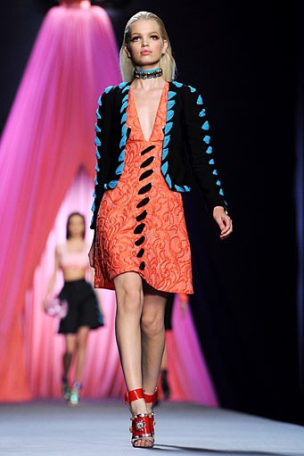 Viktor & Rolf, Spring/Summer 2012. Paris Fashion Week 2012. [Photo by Pascal Le Segretain/Getty Images]