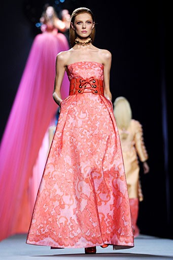 Viktor & Rolf, Spring/Summer 2012. Paris Fashion Week 2012. [Photo by Pascal Le Segretain/Getty Images]