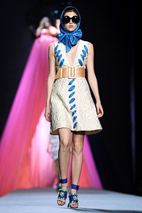 Viktor & Rolf, Spring/Summer 2012. Paris Fashion Week 2012. [Photo by Pascal Le Segretain/Getty Images]