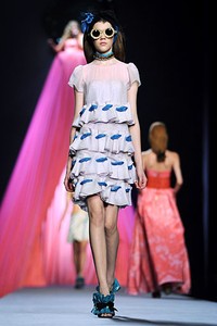 Viktor & Rolf, Spring/Summer 2012. Paris Fashion Week 2012. [Photo by Pascal Le Segretain/Getty Images]