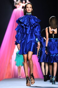 Viktor & Rolf, Spring/Summer 2012. Paris Fashion Week 2012. [Photo by Pascal Le Segretain/Getty Images]