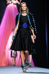 Viktor & Rolf, Spring/Summer 2012. Paris Fashion Week 2012. [Photo by Pascal Le Segretain/Getty Images]