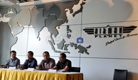 Dalam jumpa pers di Hotel Sultan, Jakarta, INACA menyesalkan tindakan indisipliner oknum pilot yang menggunakan narkoba sebelum menerbangkan pesawat. Fikri Hidayat/detikcom.