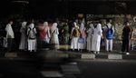 Jumat Bersih di Jembatan Semanggi