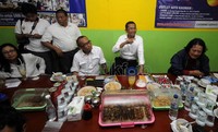 Dahlan didaulat oleh komunitas Ayo Selamatkan Indonesia menjadi salah satu putra bangsa yang peduli rakyat dan layak untuk memimpin bangsa. Jhoni Hutapea/detikcom.