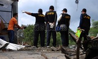 Tim Puslabfor pun meneliti dan menyelidiki penyebab terjadinya kecelakaan maut ini.  Fikri Hidayat/detikcom.