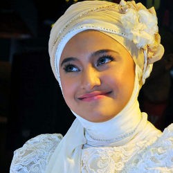  Beri Aku Cinta, Lagu Terbaru Marshanda