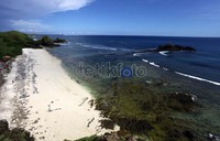 Tak ada persiapan khusus yang dilakukan di tempat acara Bau Nyale di sekitaran Pantai Seger, Lombok.