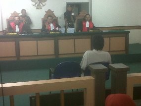 Dalang Bom Buku Jalani Sidang Tuntutan di PN Jakarta Barat