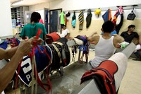 oki kuda adalah olahragawan yang rentan akan cedera tetap, melemahkan, dan malah mengancam hidup.
