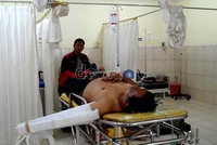 Para penumpang yang luka dirawat di dua rumah sakit yakni RSUD dr Soeroto dan RSU Widodo di Ngawi. Arvin Dwi Pranoto/detikSurabaya.
