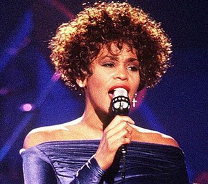 Kematian Whitney Houston Diduga Bukan Karena Tenggelam